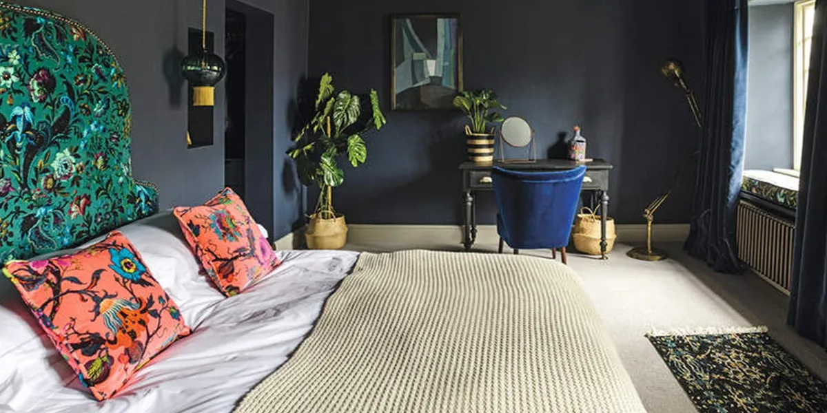 رنگ روتختی برای اتاق کم نور