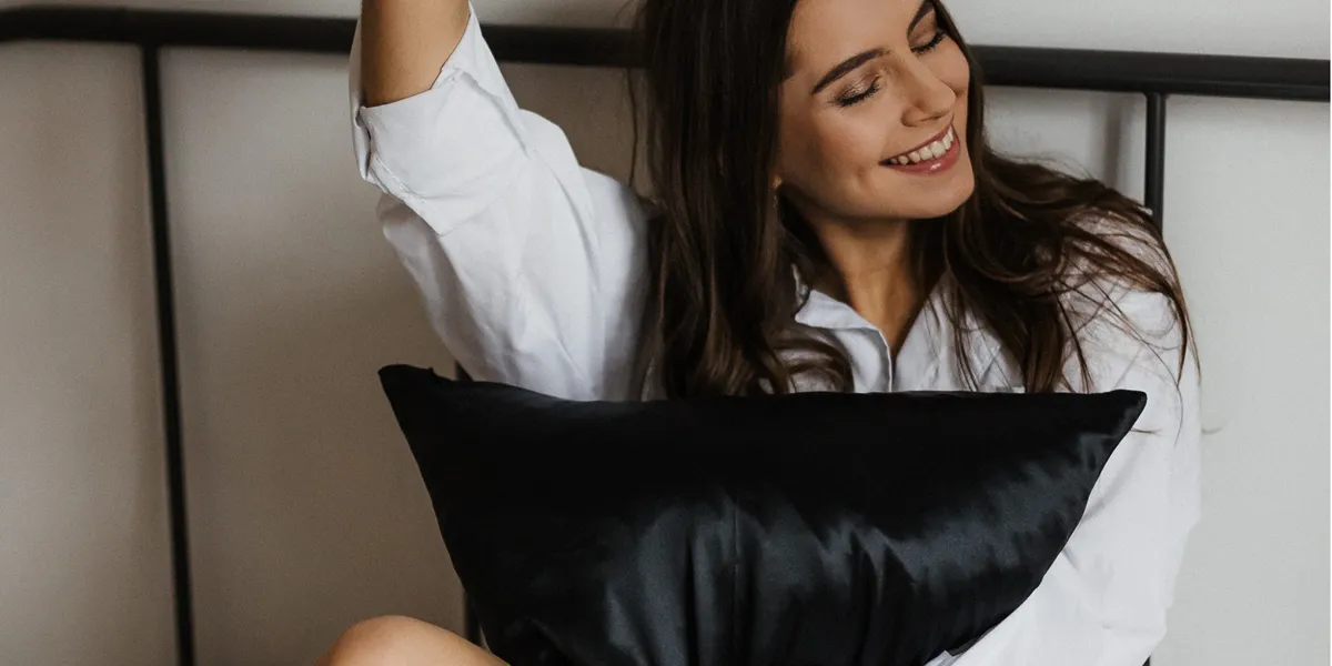 بهترین روبالشی برای پوست و مو