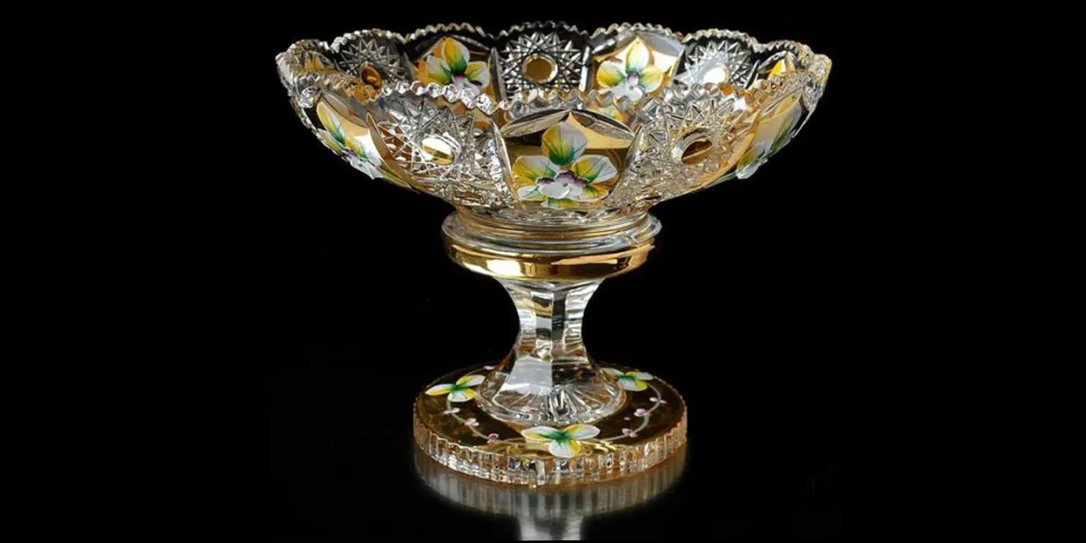 معرفی انواع ظروف کریستالی و نحوه نگهداری از آنها