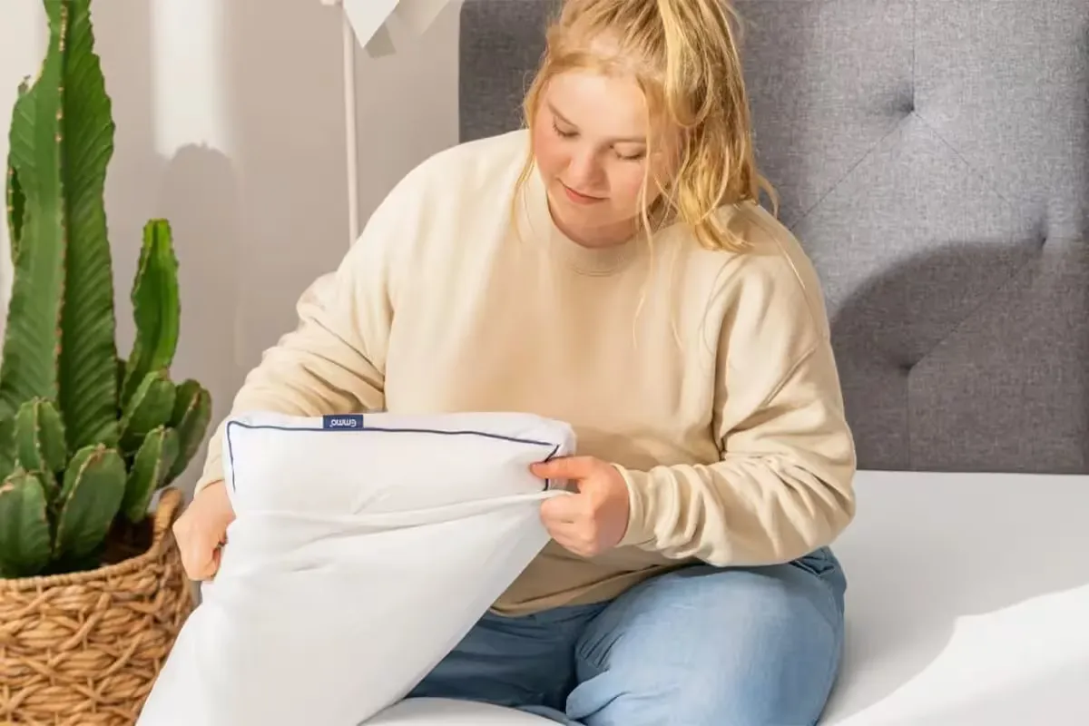 هر چند وقت یکبار باید بالش خود را تعویض کنیم؟
